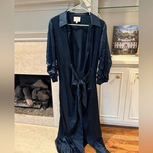 Beautiful Navy Cinq à Sept dress!